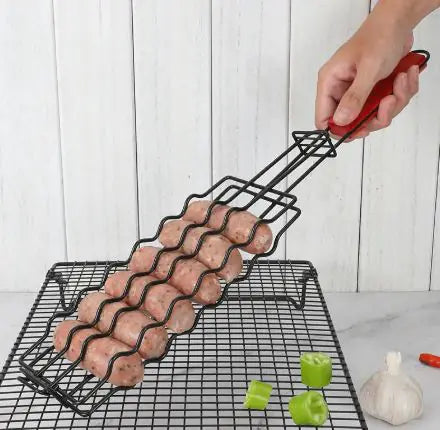 Hot Dog Grill Basket with Wooden Handle – Easy BBQ Sausage & Kebab Rack